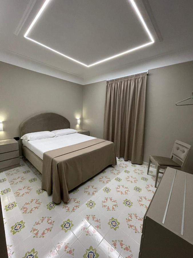 Hotel 2000 Giugliano In Campania Ngoại thất bức ảnh